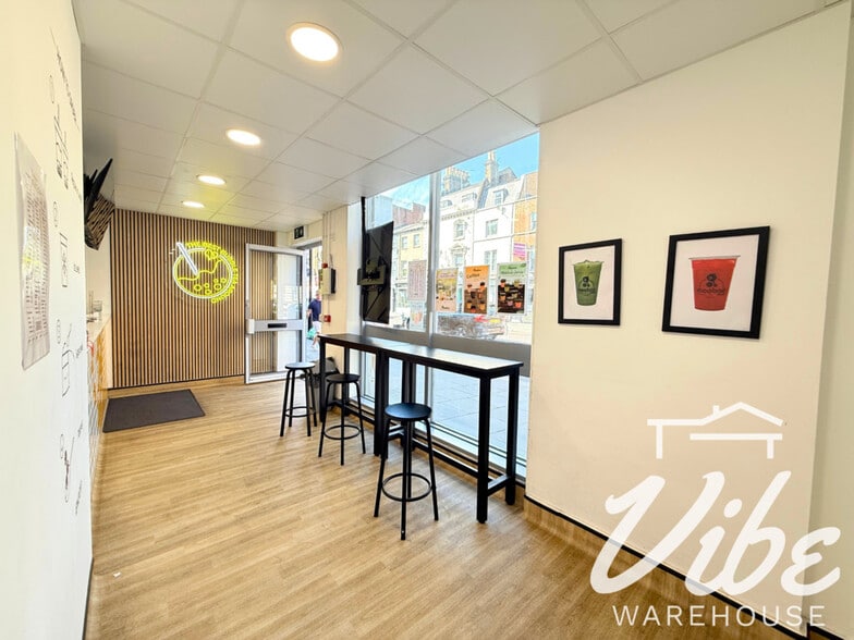 157-159 Wandsworth High St, London to rent - Building Photo - Image 3 of 8