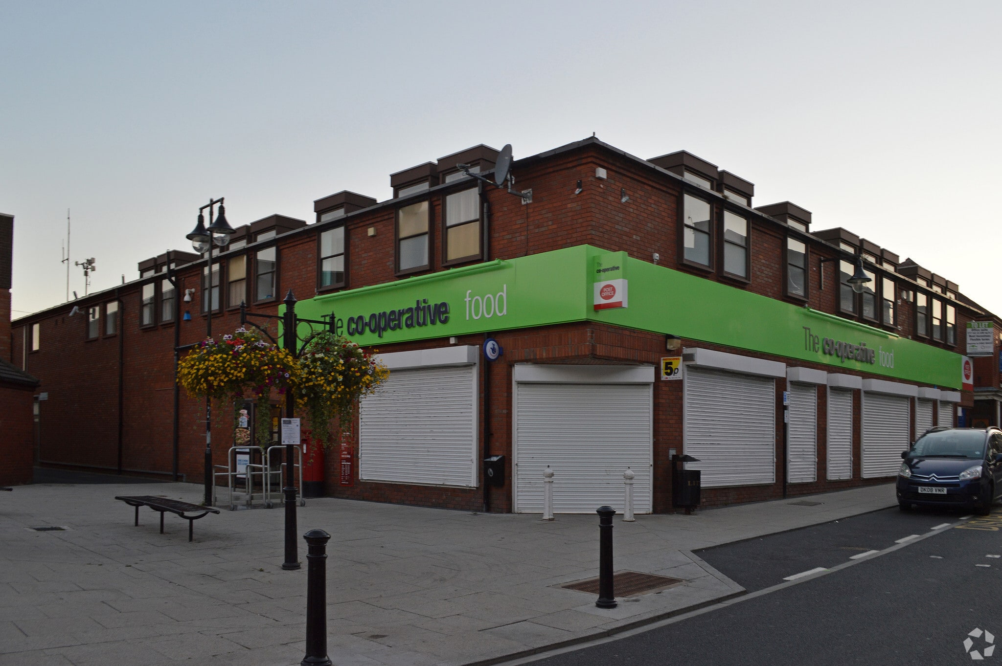 25-33 High St, Telford to rent Primary Photo- Image 1 of 19