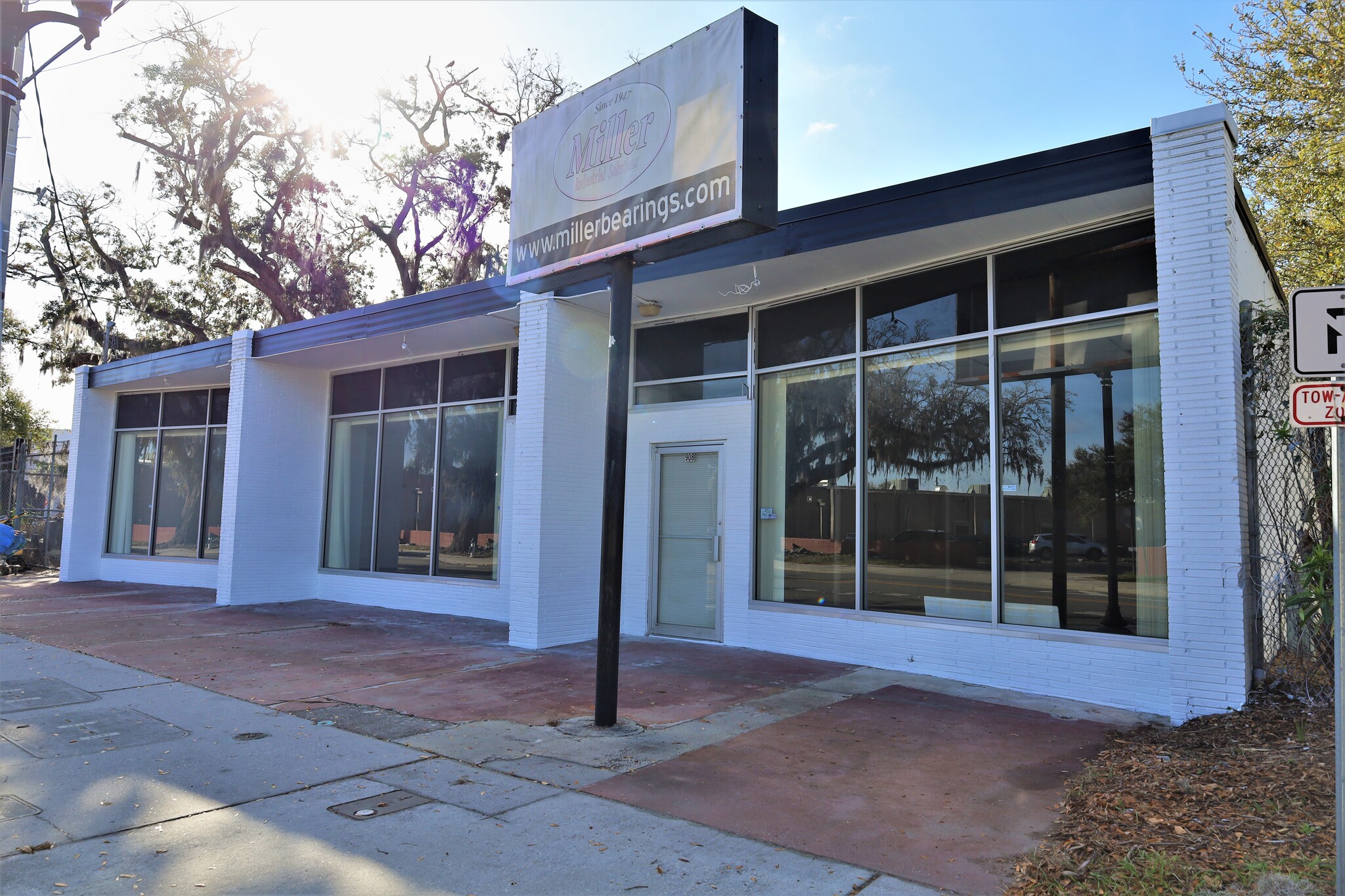 908 W Central Blvd, Orlando, FL for rent Building Photo- Image 1 of 9