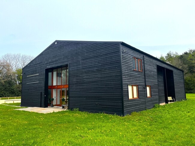 More details for 9 Bradden Ln, Hemel Hempstead - Office to Rent