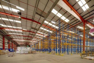 Siskin Pky, Coventry to rent Interior Photo- Image 2 of 5