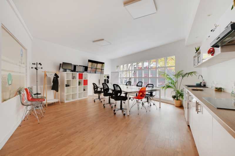 Office in Paris for sale Interior Photo- Image 1 of 8