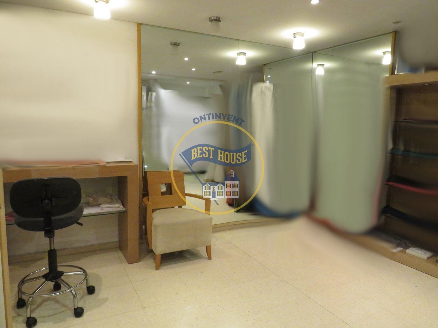 Retail in Ontinyent for sale Building Photo- Image 1 of 4