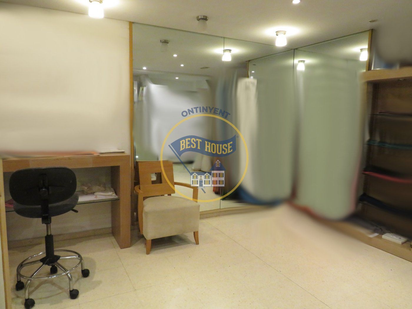 Retail in Ontinyent, Valencia to rent Primary Photo- Image 1 of 4