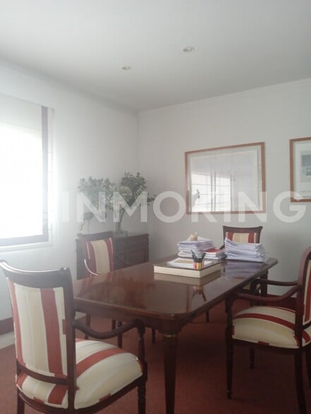 Office in Madrid, Madrid to rent - Interior Photo - Image 1 of 3