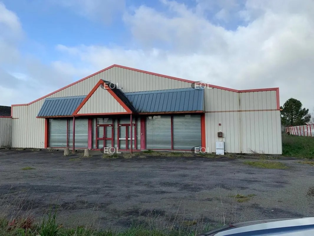 6 Rue Du Général John Wood, Bain-de-Bretagne to rent Building Photo- Image 1 of 4