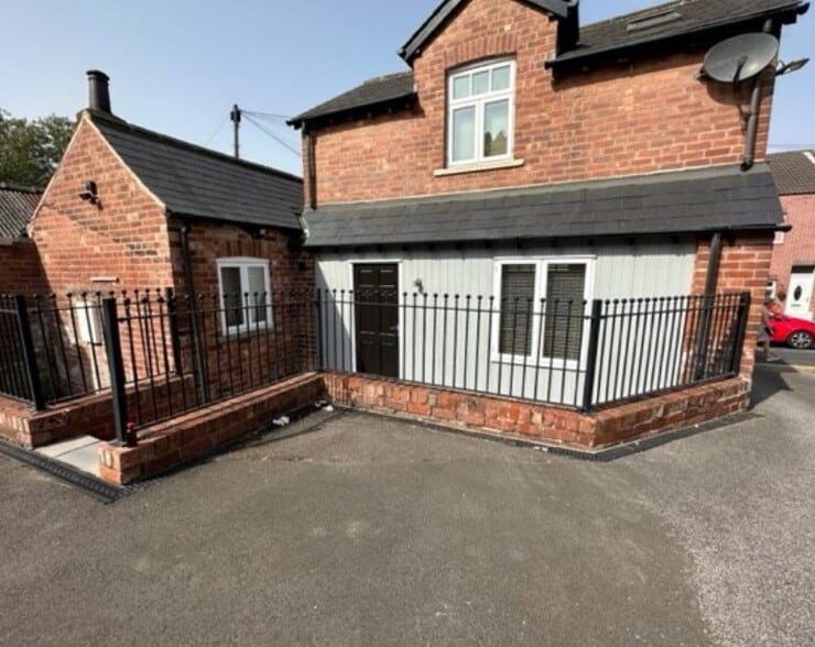 Park Ter, Doncaster for sale - Primary Photo - Image 1 of 1