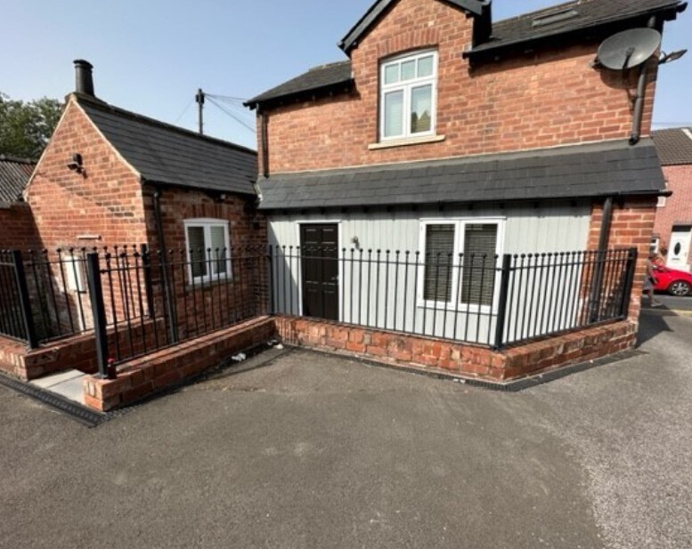 Park Ter, Doncaster for sale Primary Photo- Image 1 of 1