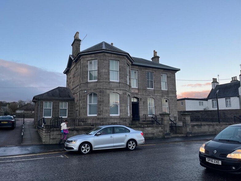 28 Market St, Ellon for rent - Primary Photo - Image 1 of 1