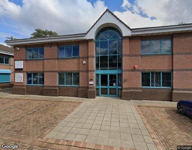 Tancred Clos, Leamington Spa to rent Building Photo- Image 1 of 9