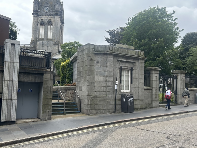 Back Wynd, Aberdeen to rent - Building Photo - Image 2 of 2