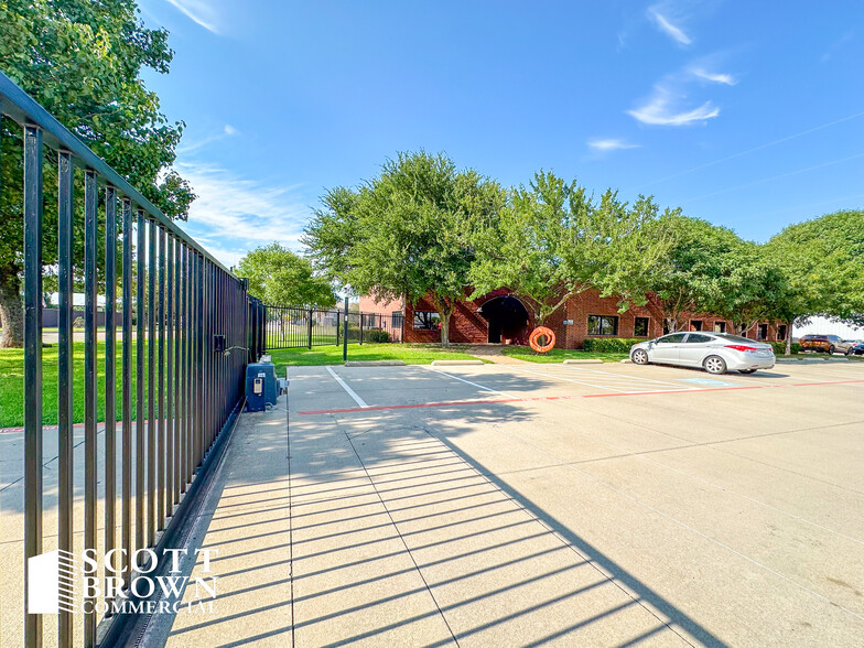 204 Cardinal Dr, Denton, TX portfolio of 2 properties for sale on LoopNet.co.uk - Building Photo - Image 3 of 20