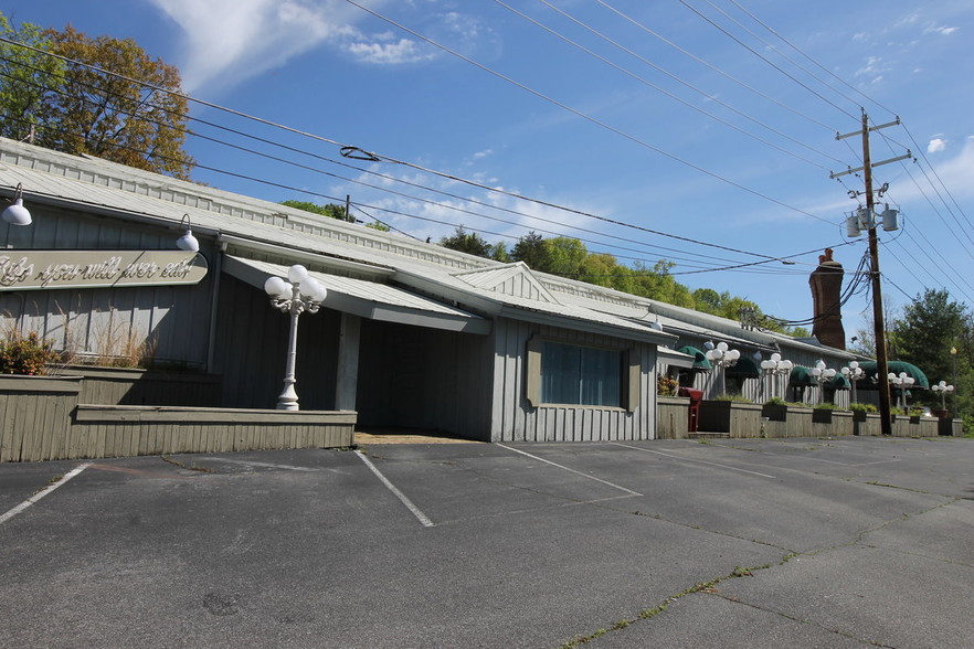 3100 N Roan St, Johnson City, TN for sale - Primary Photo - Image 1 of 1