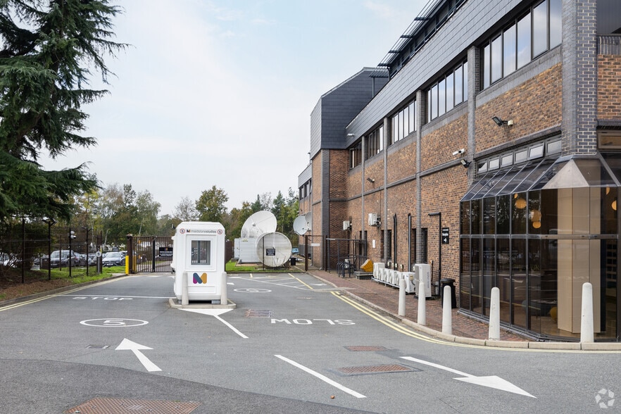 New Cut Rd, Maidstone to rent - Building Photo - Image 2 of 2