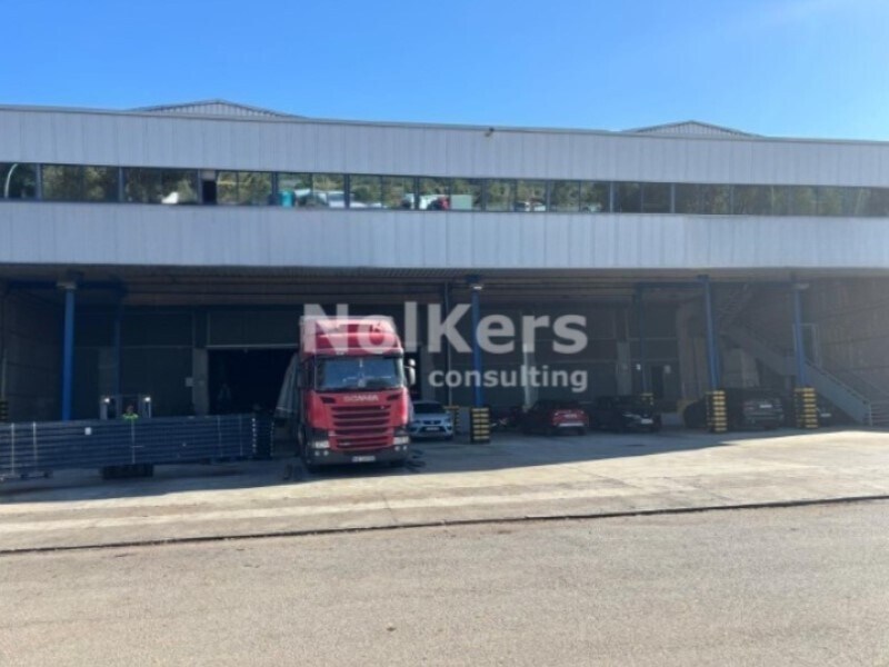 Industrial in El Prat de Llobregat, Barcelona to rent Building Photo- Image 1 of 4