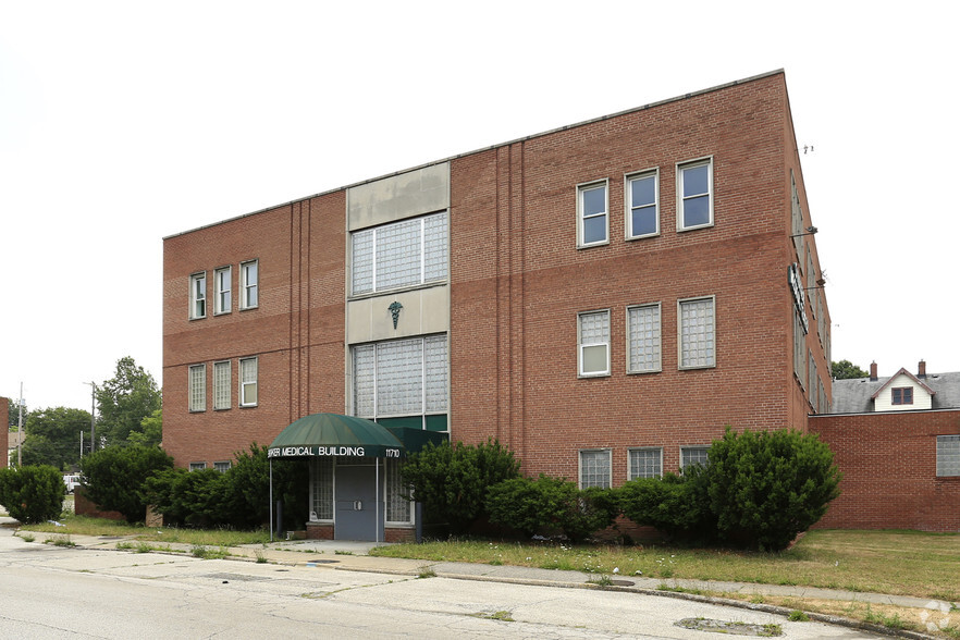 11710 Shaker Blvd, Cleveland, OH for rent - Building Photo - Image 2 of 2