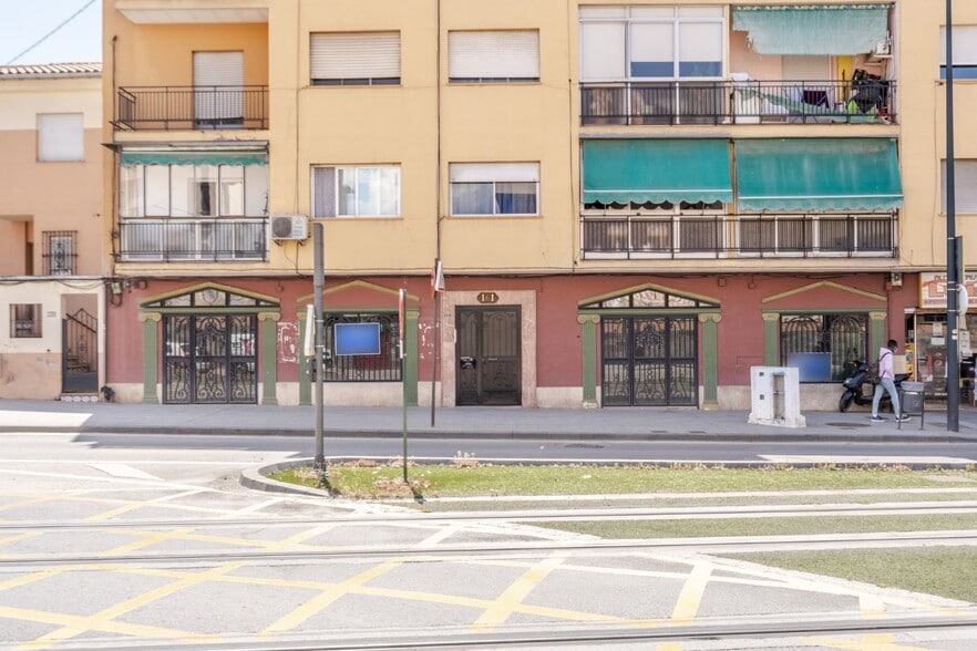 Avenida de Maracena, 161, Granada, Granada for sale - Building Photo - Image 3 of 19