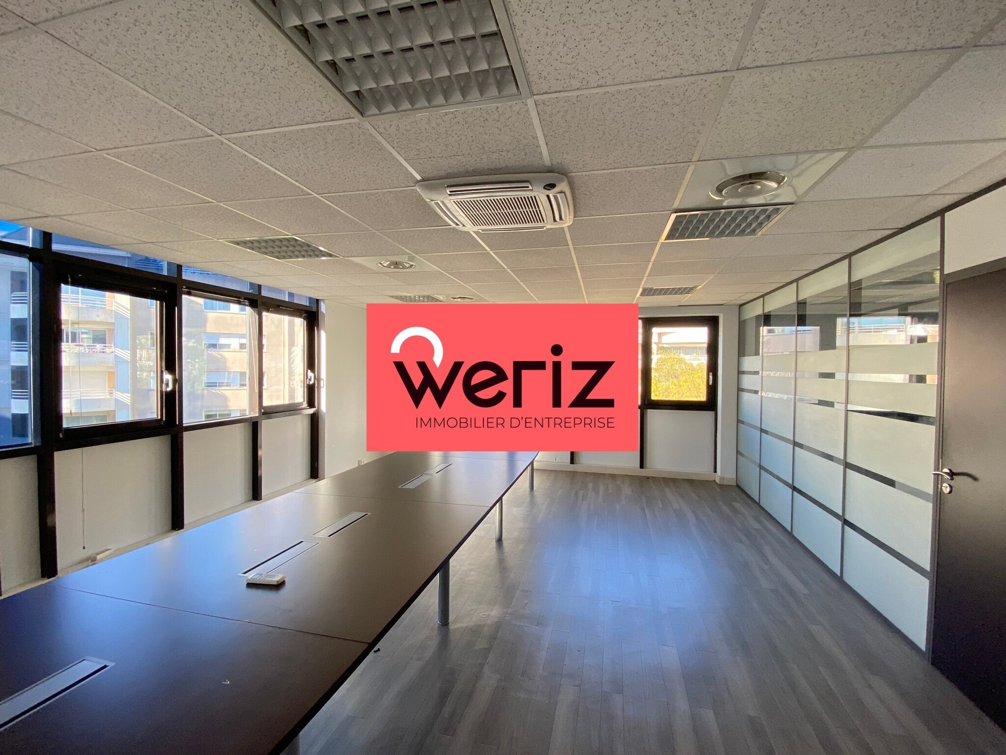 Office in Marseille to rent Building Photo- Image 1 of 13