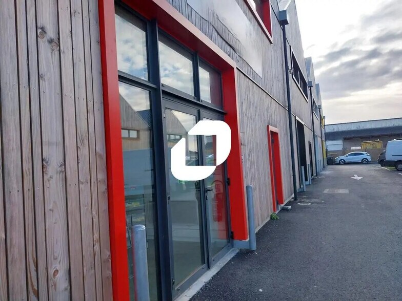 Light Industrial in Saint-Herblain to rent - Building Photo - Image 2 of 7