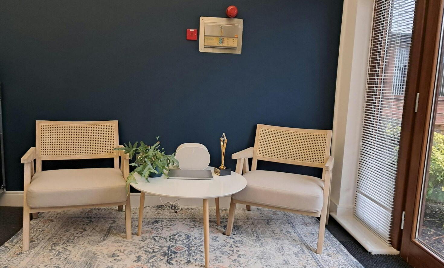 Lambwood Hl, Reading to rent Interior Photo- Image 1 of 3