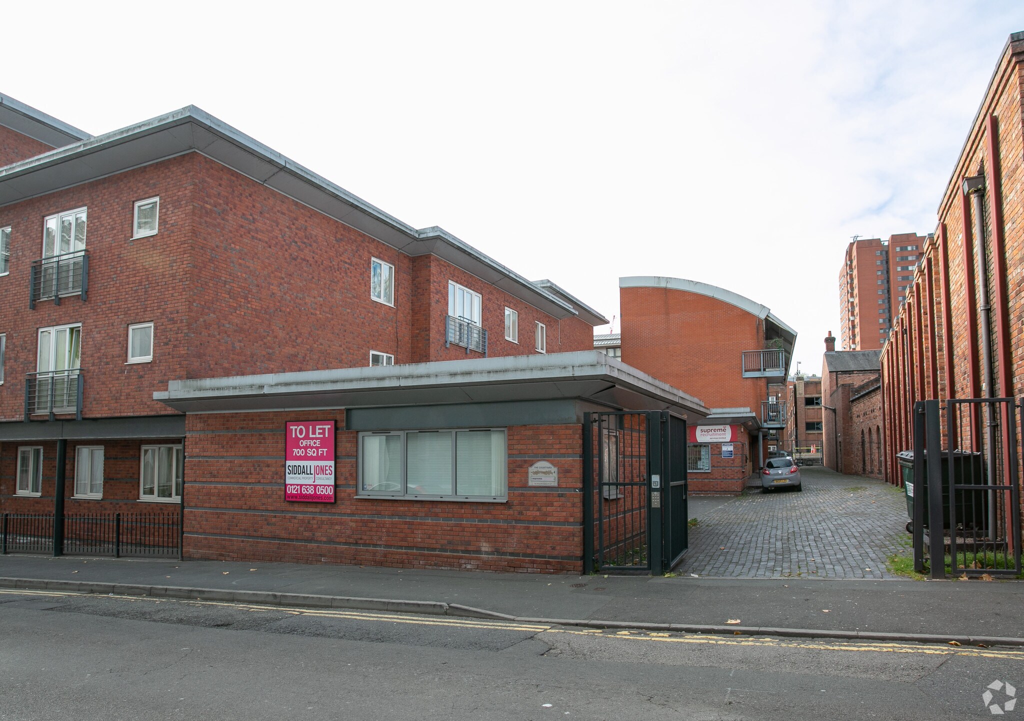 UNITS 1 & 2 THE COURTYARD portfolio of 2 properties for sale on LoopNet.co.uk Primary Photo- Image 1 of 6