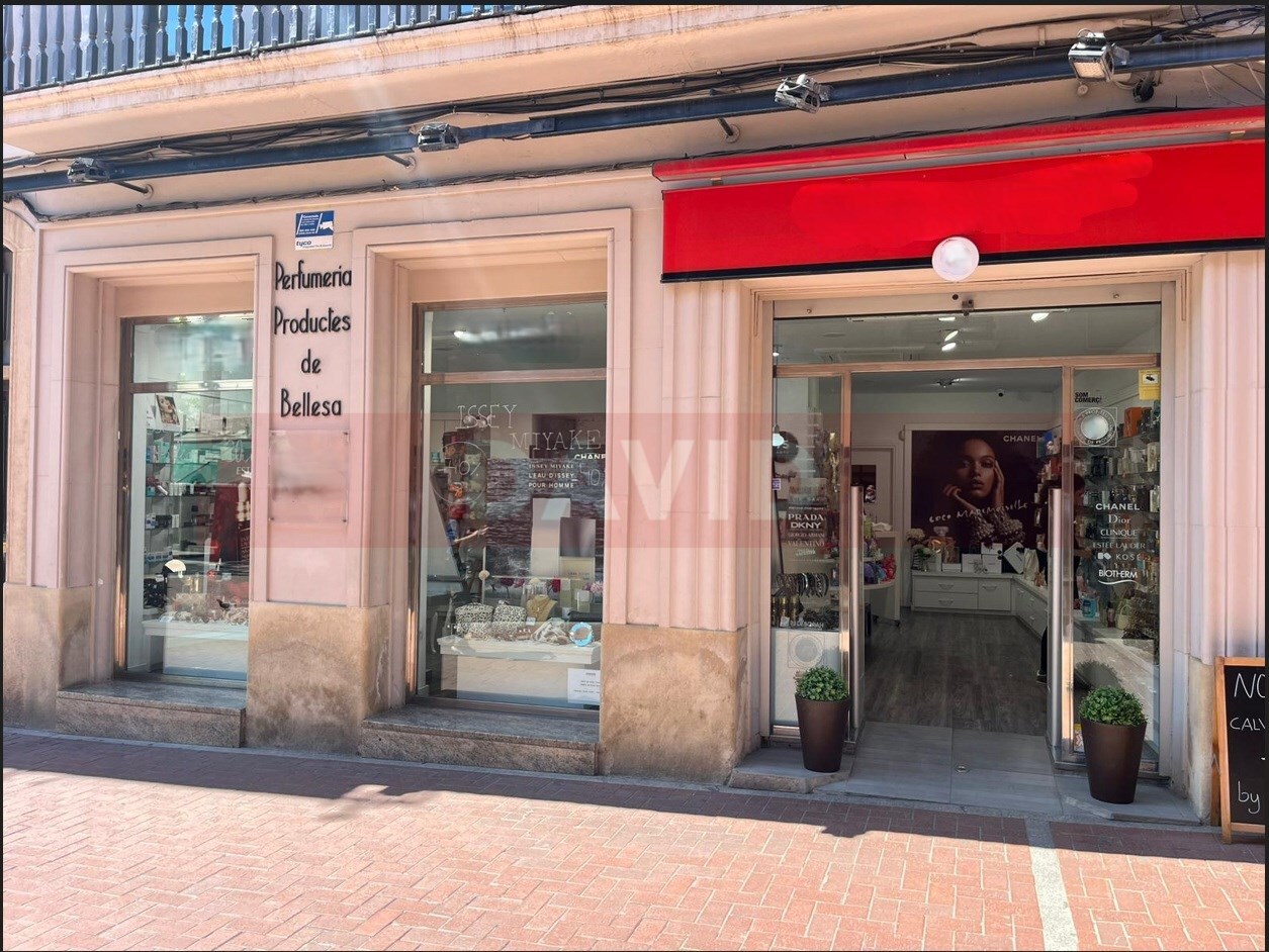 Retail in Terrassa, Barcelona to rent Primary Photo- Image 1 of 3