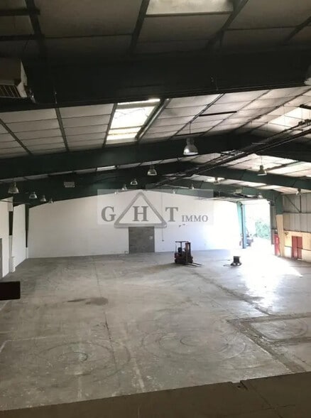 Industrial in Argenteuil to rent - Interior Photo - Image 3 of 4
