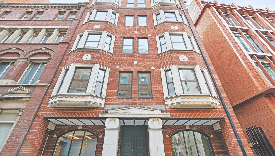 4 Breams, London to rent Building Photo- Image 1 of 3