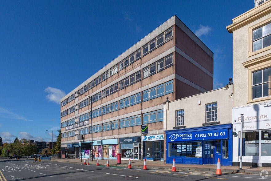 68a-69 Darlington St, Wolverhampton to rent - Building Photo - Image 2 of 2