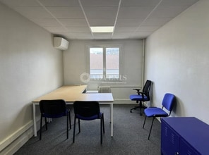 Office in Lyon to rent Interior Photo- Image 1 of 6