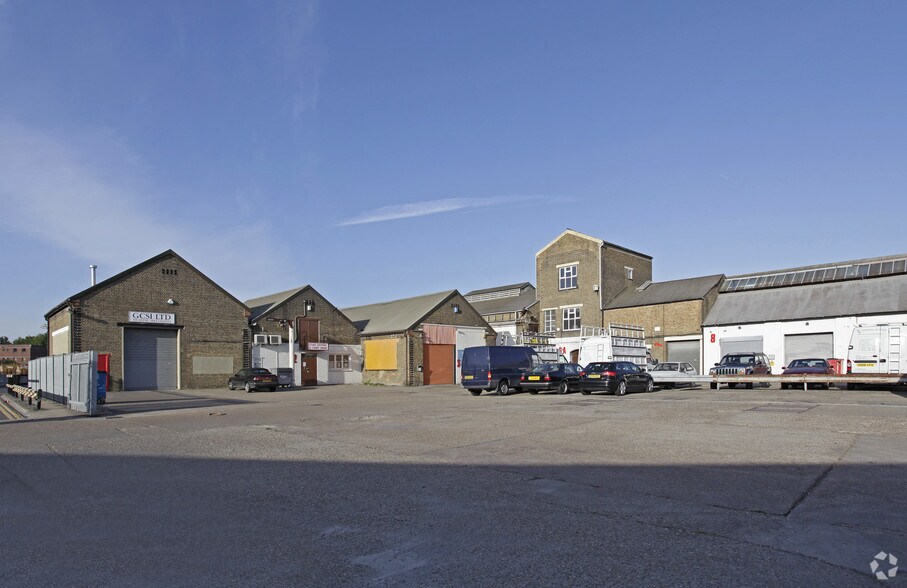 Victoria Rd, Dartford for sale - Building Photo - Image 1 of 1