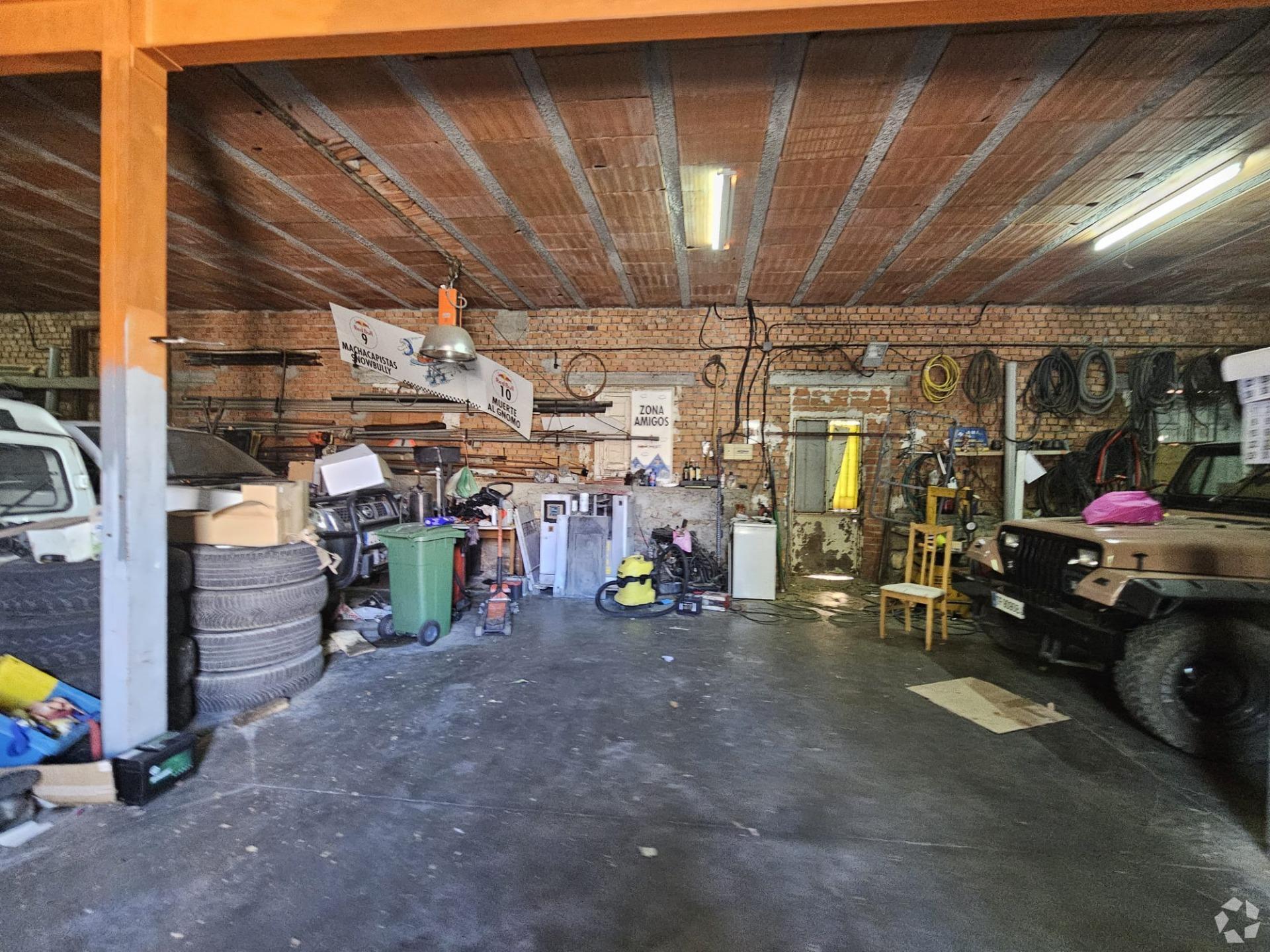 Industrial in Pedrezuela, Madrid to rent Primary Photo- Image 1 of 4