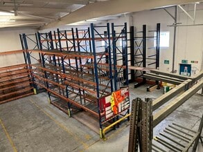 Stevenson Rd, Brighton to rent Interior Photo- Image 1 of 5