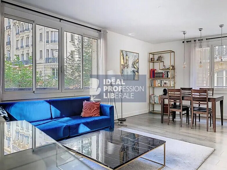 Build-to-Rent in Paris for sale - Interior Photo - Image 2 of 8