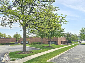 945 N Plum Grove Rd, Schaumburg, IL for sale Building Photo- Image 1 of 12