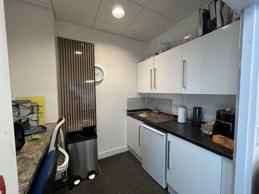 Millbay Rd, Plymouth to rent Interior Photo- Image 1 of 7