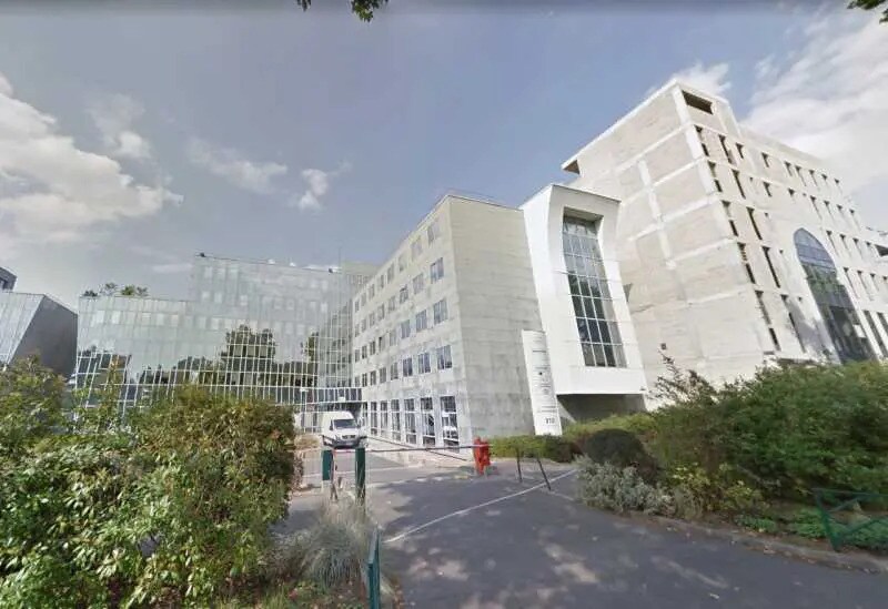 Office in Nanterre to rent - Building Photo - Image 1 of 2