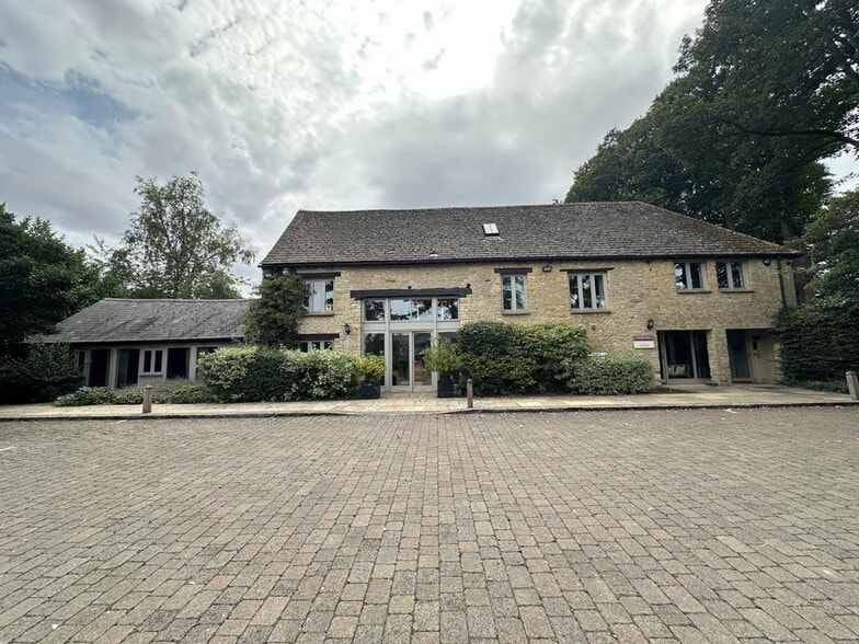 Oxford Rd, Chipping Norton to rent - Building Photo - Image 2 of 8