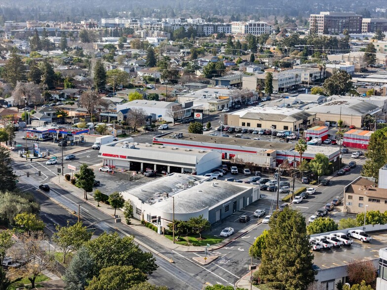 1023 Chestnut St, Redwood City, CA for sale - Building Photo - Image 1 of 29