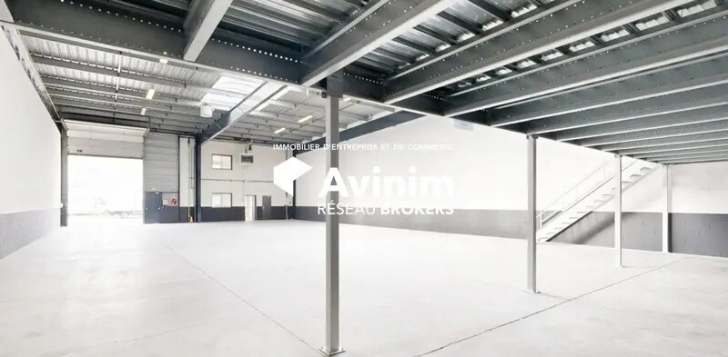 Industrial in Bezons to rent - Interior Photo - Image 2 of 7
