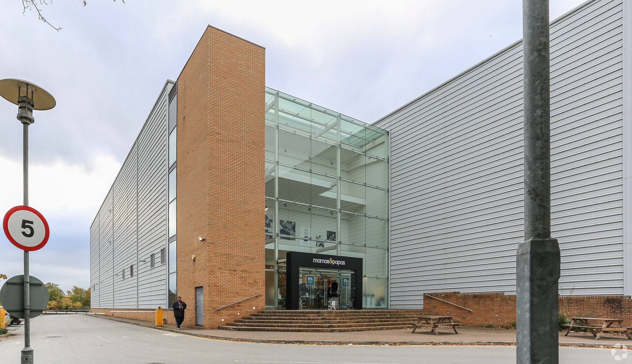 Colne Bridge Rd, Huddersfield for sale Primary Photo- Image 1 of 1