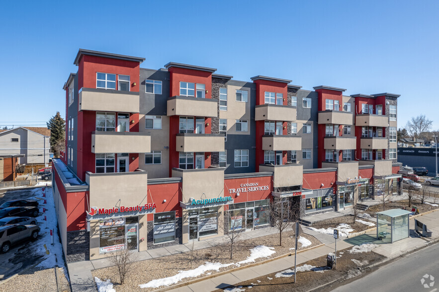 2308 Centre St NE, Calgary, AB for rent - Building Photo - Image 2 of 16