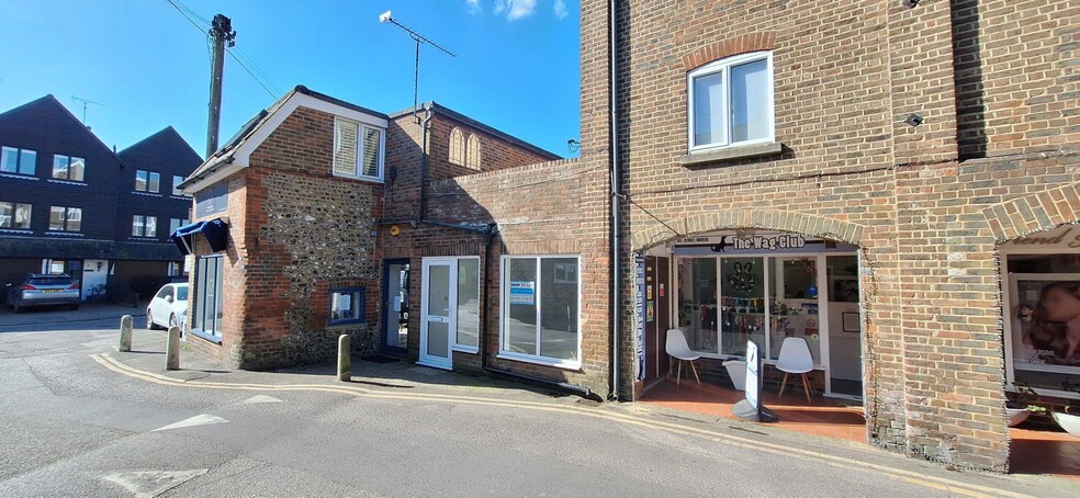 River Rd, Arundel to rent - Building Photo - Image 2 of 5