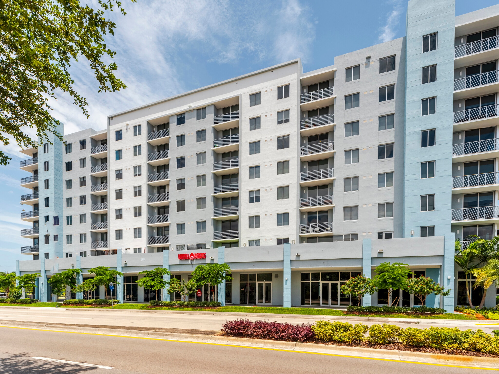 8175 NW 107th Ave, Doral, FL to rent Building Photo- Image 1 of 7