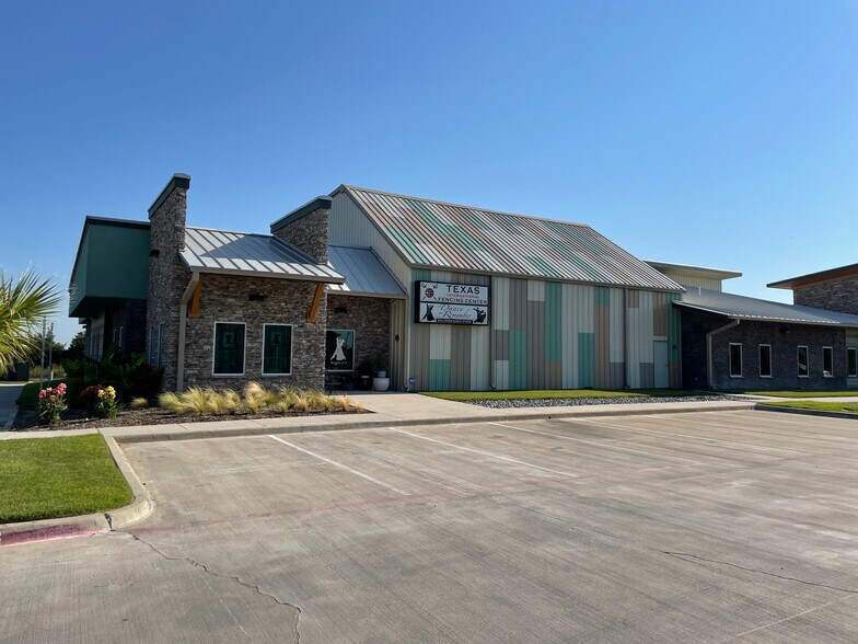 1505 Airport Rd, Rockwall, TX for sale - Building Photo - Image 1 of 1