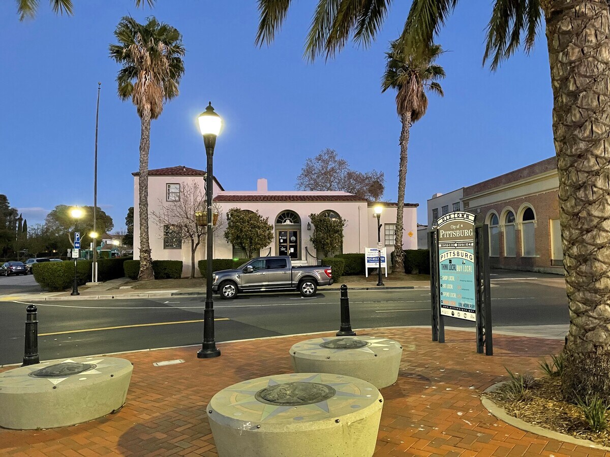 501509 Railroad Ave, Pittsburg 94565 UK