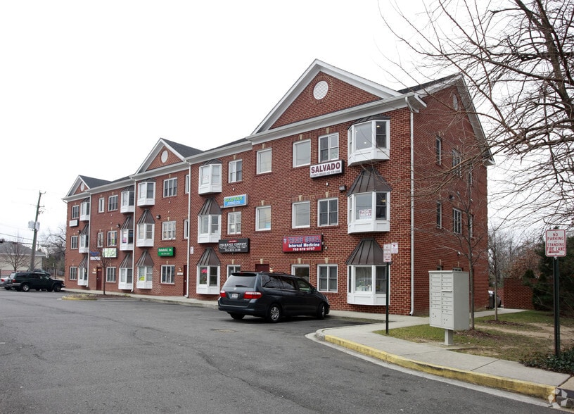 5981 Columbia Pike, Falls Church, VA for sale - Building Photo - Image 2 of 19