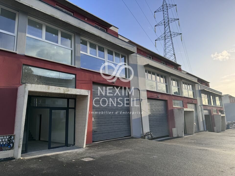 Industrial in Gagny to rent Building Photo- Image 1 of 12