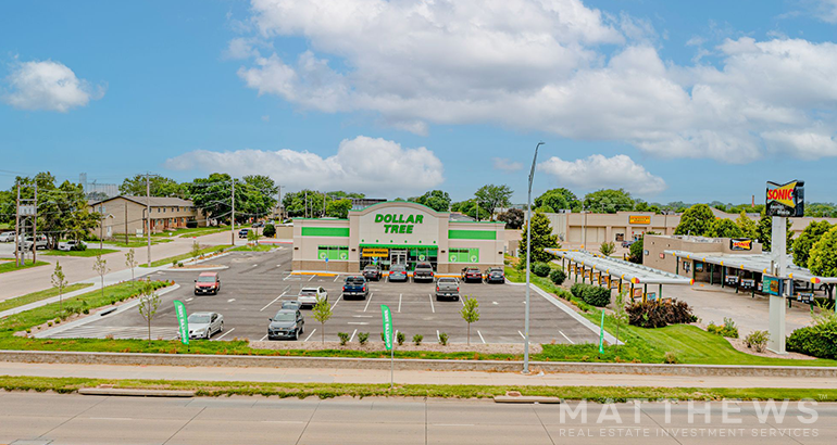 936 S Burlington Ave, Hastings, NE for sale - Building Photo - Image 2 of 3