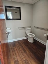 1221 N Church St, Moorestown, NJ to rent Interior Photo- Image 2 of 2